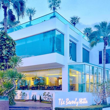 The Beverly Hills Hotel Nakhonratcsaszima Kültér fotó